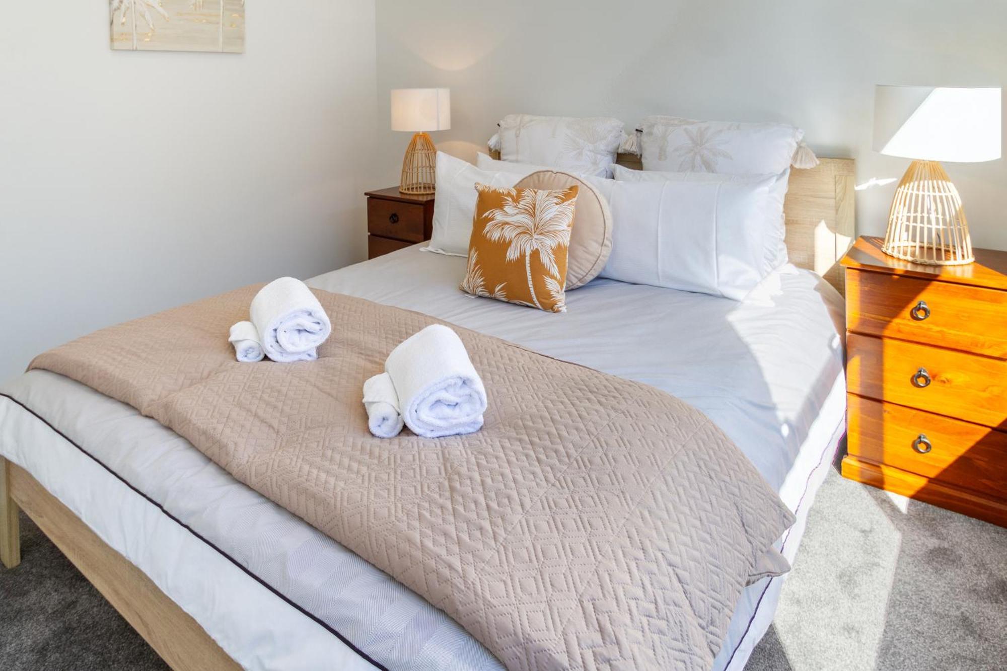 כרייסטצ'רץ' Central Escape On Cashel Street 2 Bed 2 Bath מראה חיצוני תמונה